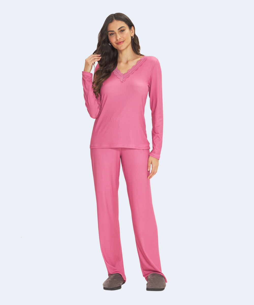 Pijama Peach Touch Fechado Decote V com Renda - DANKA